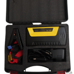 CARGADOR-BATERIA-VEHICULO CON MALETA